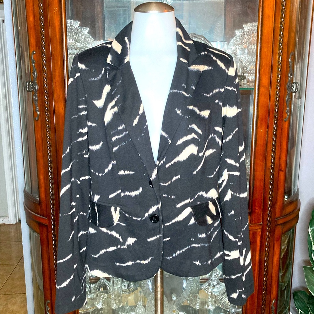 CATO Black and Cream Jacket